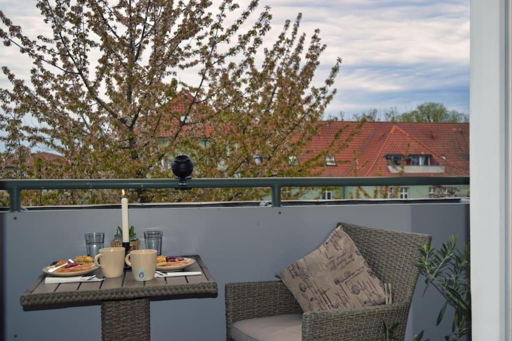 Md-5 Stadtfeld Beimsstrasse 81 - Appartement Domblick - Parkplatz - Balkon - 2Einzelbetten - Schlafsofa มัคเดอบวร์ก ภายนอก รูปภาพ