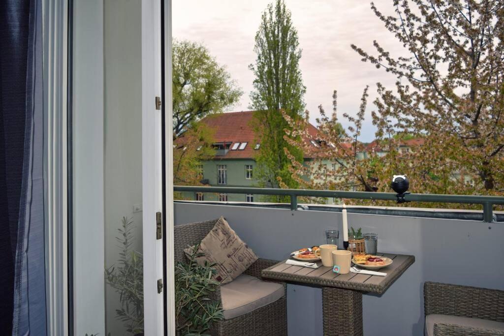 Md-5 Stadtfeld Beimsstrasse 81 - Appartement Domblick - Parkplatz - Balkon - 2Einzelbetten - Schlafsofa มัคเดอบวร์ก ภายนอก รูปภาพ